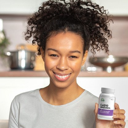 Model Hold Ubiquinol CoQ10